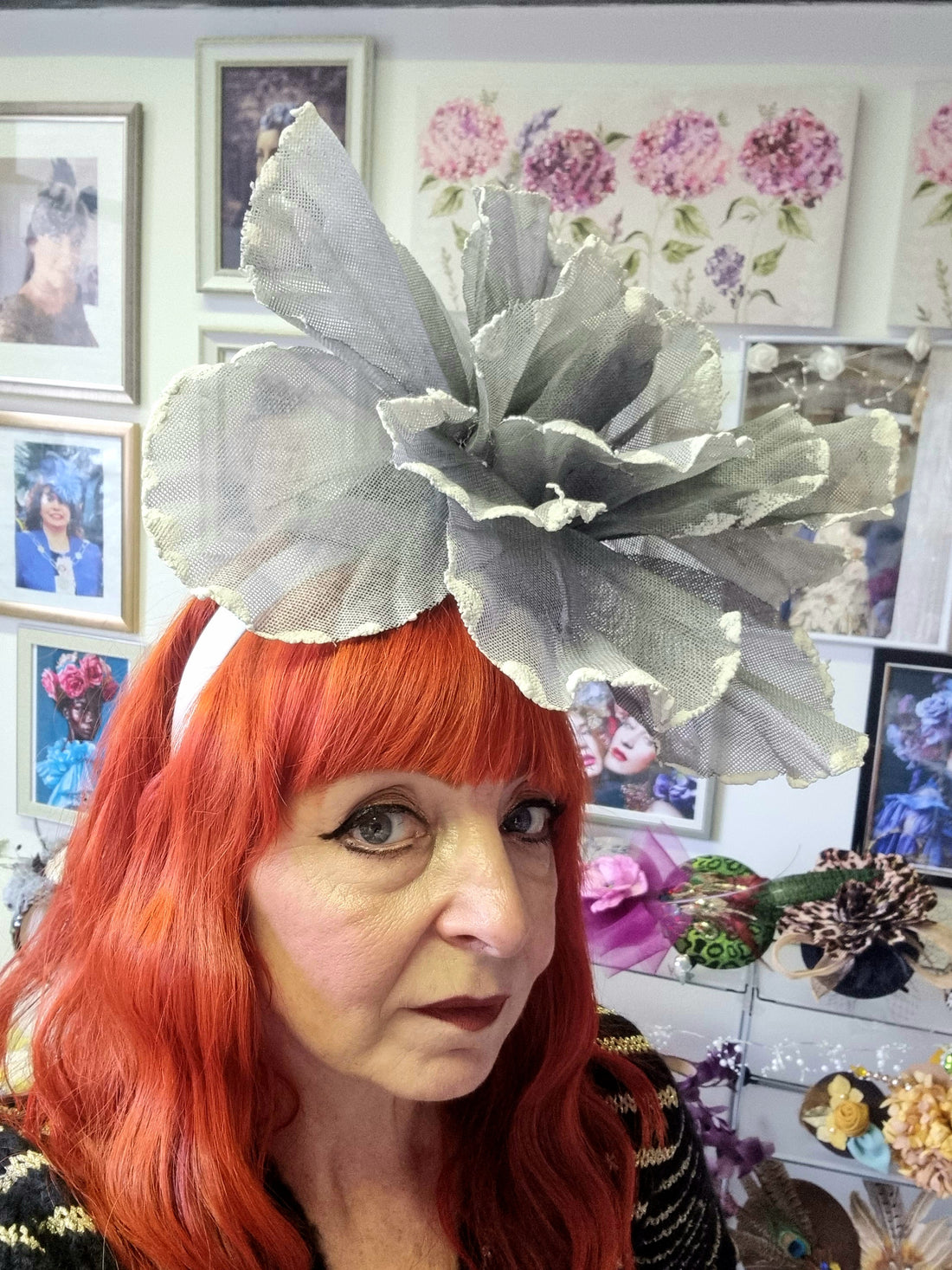 Grey flower fascinator. Races hat. Wedding hat.