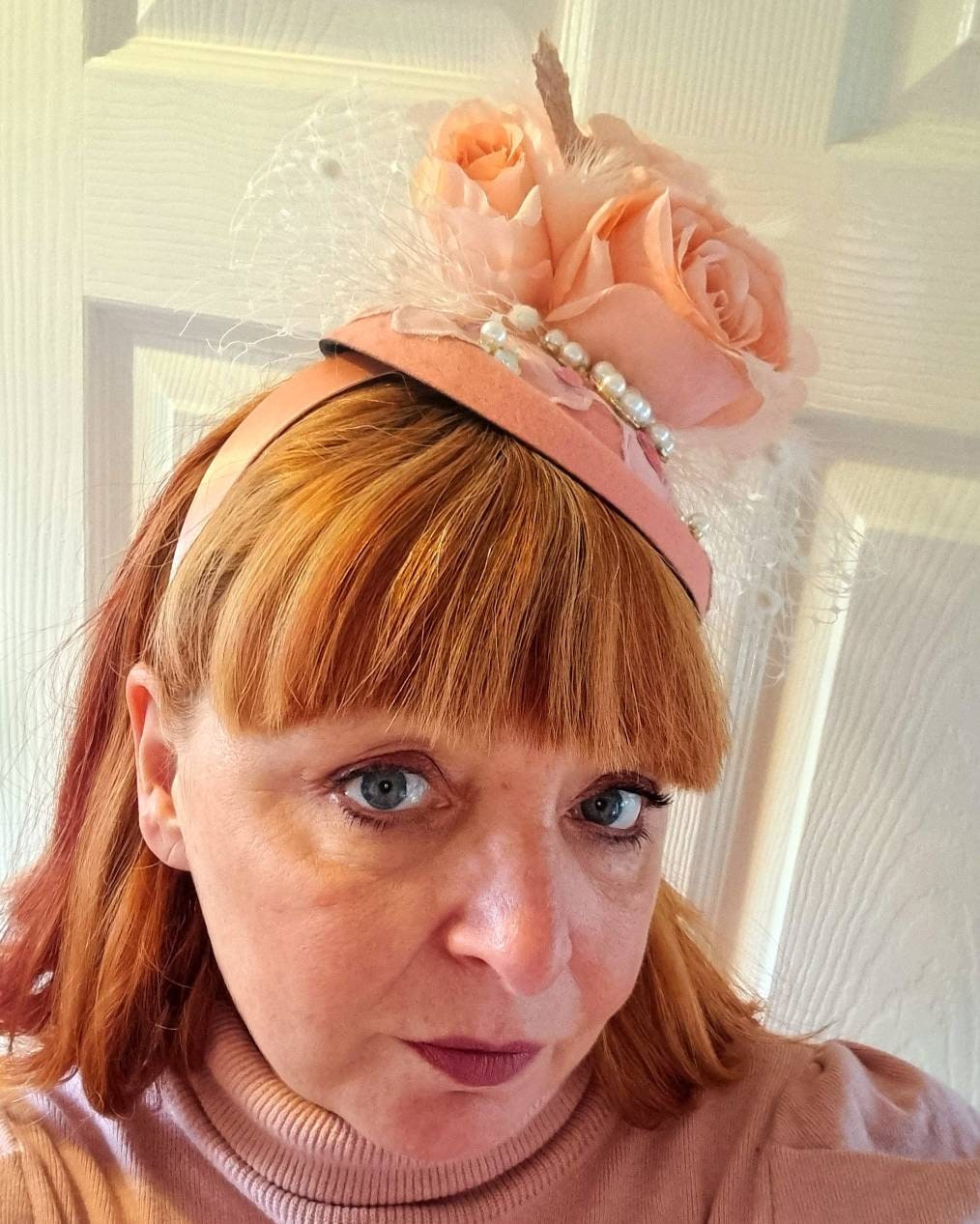peach ivory flower hatinator  fascinator percher pillbox hat feather veil jewels headpiece races wedding womens