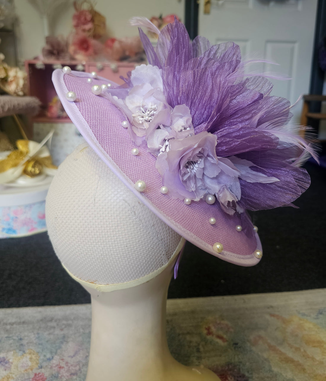 Lilac percher fascinator