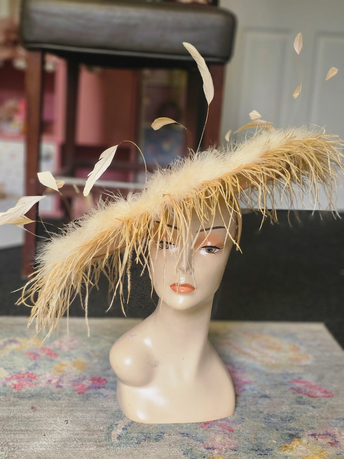 Large feather hatinator