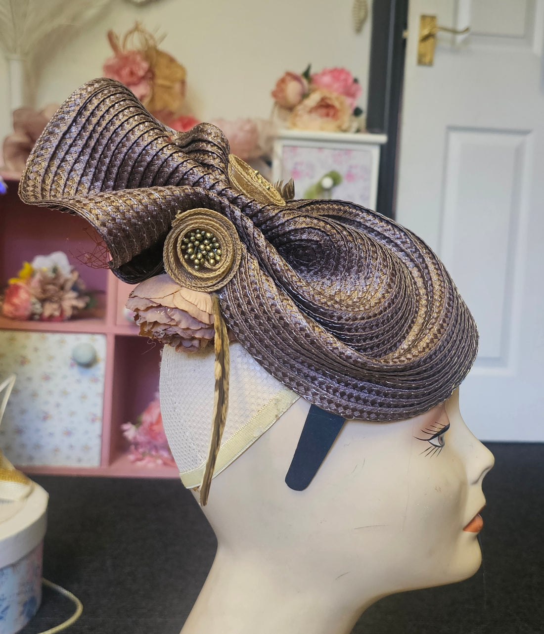 Chocolate brown percher hat