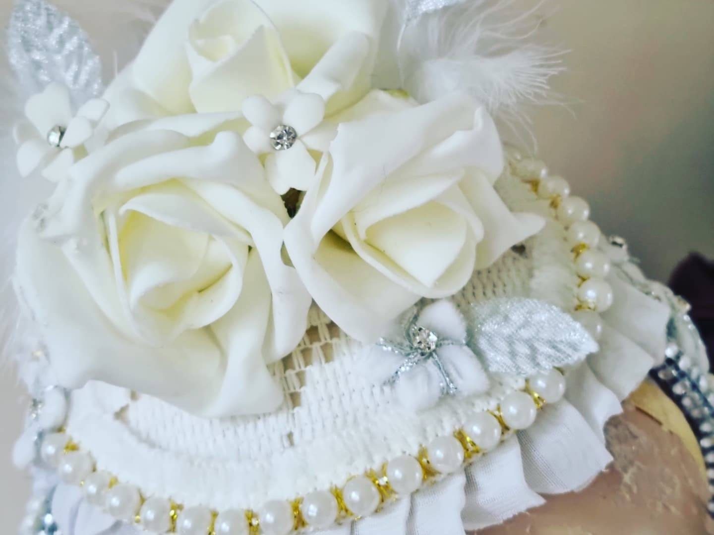 ivory white flower fascinator vintage look jewel feather pearls headpiece wedding races bride womens