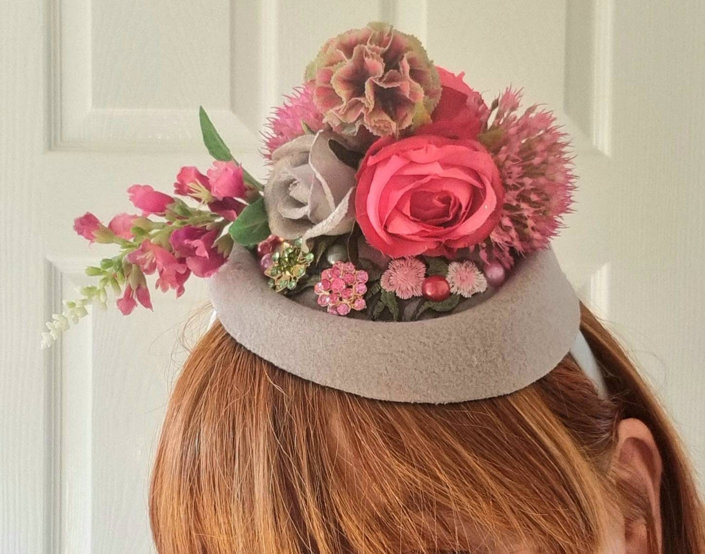 grey pink flower pillbox hat hatinator races Wedding fascinator Vintage style headpiece wool band womens