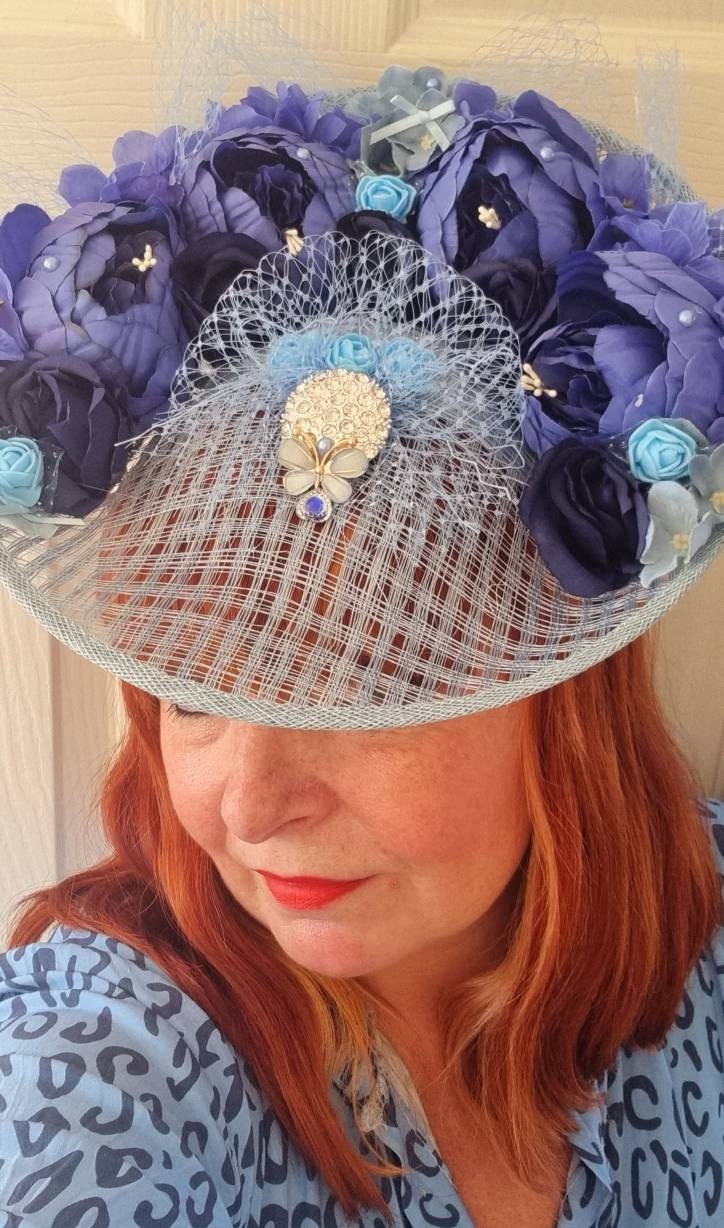 powder blue royal aqua flower hatinator percher hat headpiece fascinator pearls net Races wedding christening mother of the bride womens